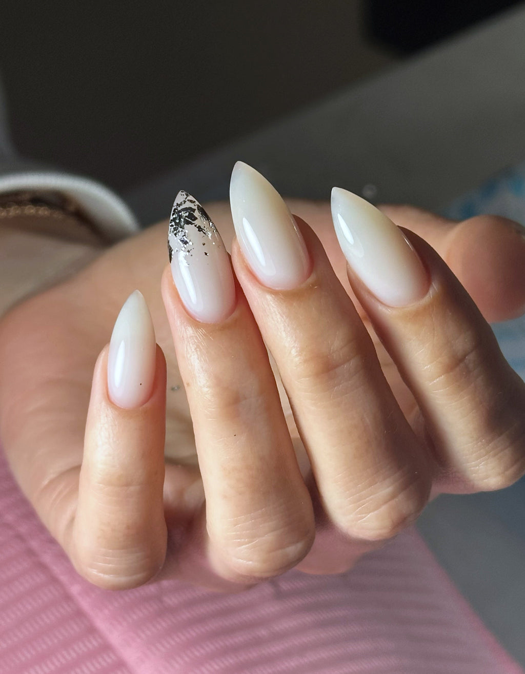 Fast Gel 116 "Milky" Gel Point Builder Gel, Fast 5 Sec Cure UV/LED Hard Gel for Nail Extension, liquid, Strong Self-Leveling, No Lifting, No Cracks,